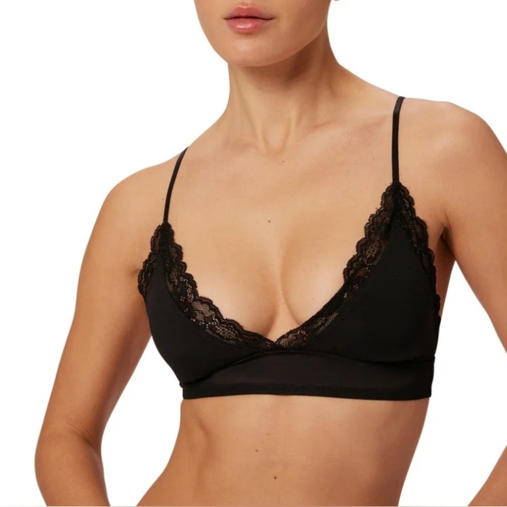 NWT XS black parade bra no wire no padding 1424
